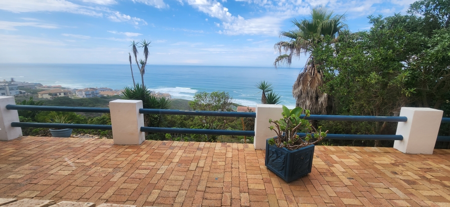 5 Bedroom Property for Sale in Dana Bay Western Cape